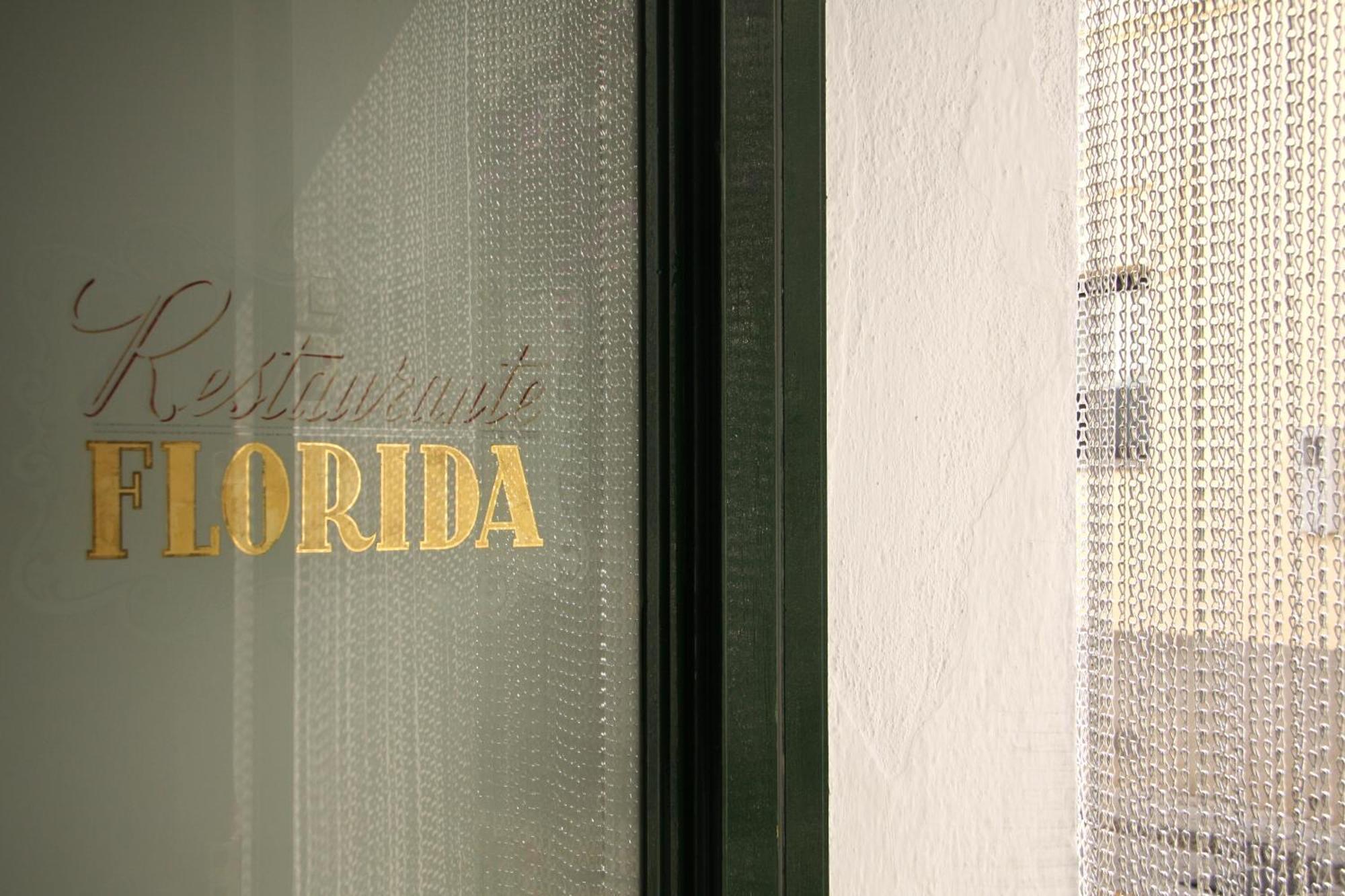 Hostal La Florida Llança Zewnętrze zdjęcie