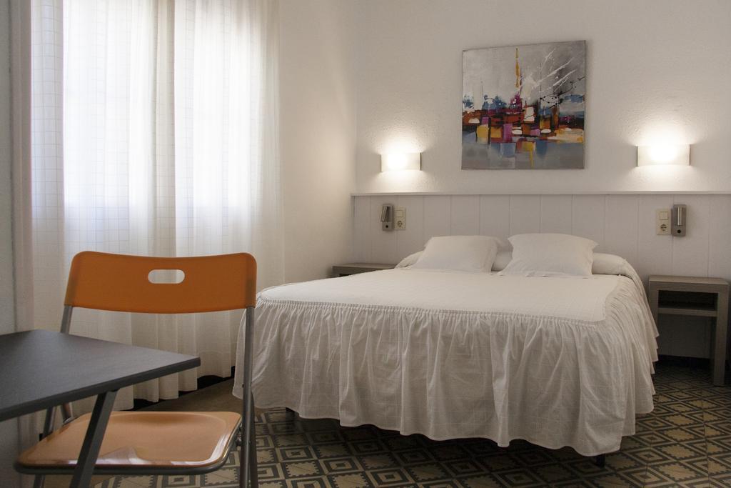 Hostal La Florida Llança Zewnętrze zdjęcie